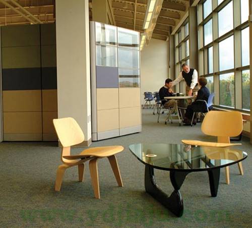 三角茶幾 Isamu Noguchi Coffee Table 場景圖片1