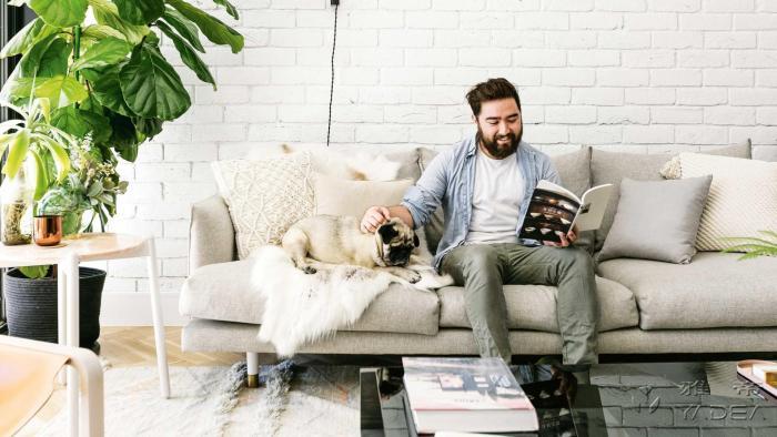 木質現(xiàn)代休閑椅