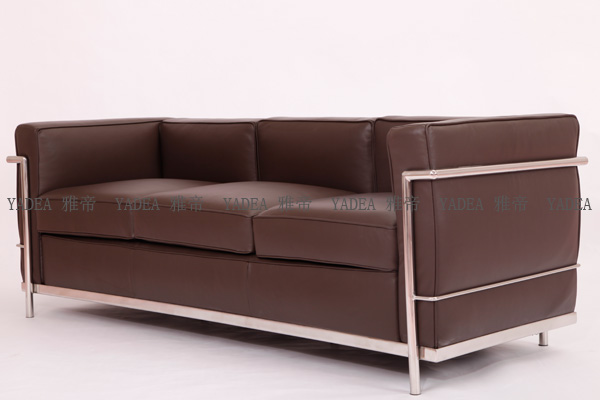 側(cè)面圖 柯布西耶沙發(fā)