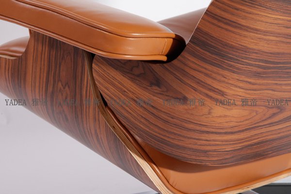 橙色核桃木貼皮的伊姆斯休閑椅(Walnut Eames Lounge Chair In Orange Leather)