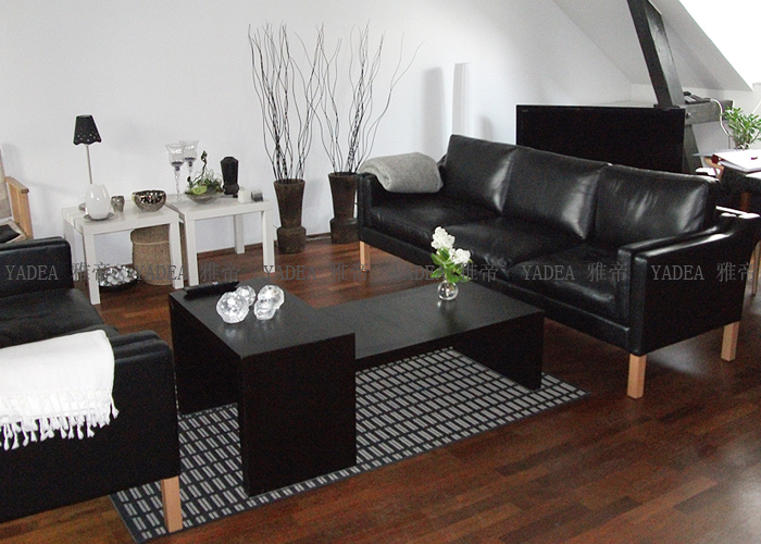 現(xiàn)代北歐三人位真皮沙發(fā)