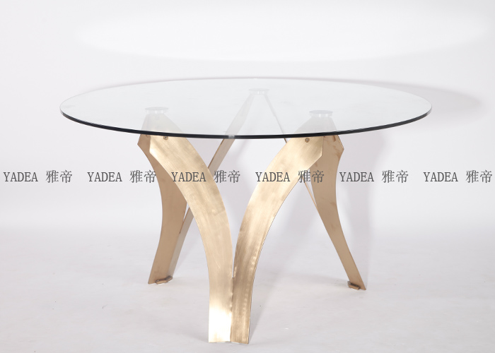 玻璃餐桌