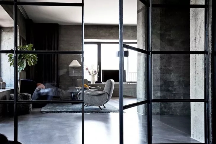 現(xiàn)代家具混搭硬朗工業(yè)風(fēng)，彰顯獨(dú)特風(fēng)格