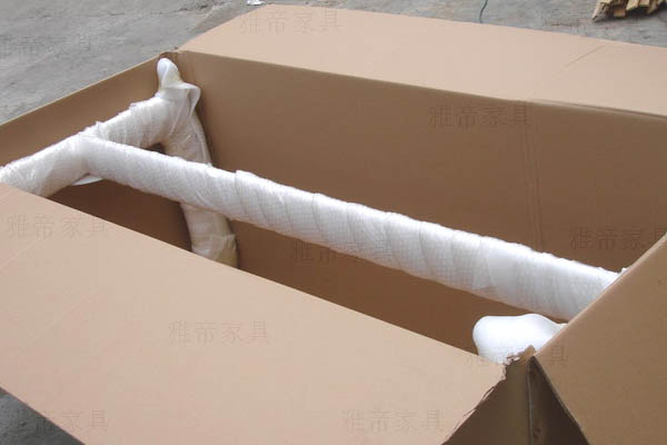 LC6玻璃桌(Glass Dining Table LC6) LC6玻璃桌(Glass Dining Table LC6)