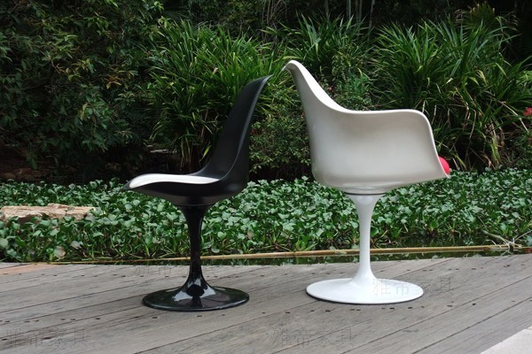 Saarinen Tulip Armchair（郁金香餐椅子）