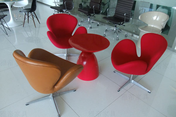 蘑菇臺(Parabel Table)