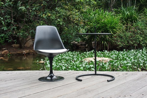 郁金香椅子(Tulip Side Chair) 郁金香椅子(Tulip Side Chair)