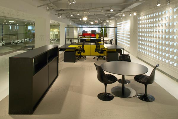 郁金香椅子(Tulip Side Chair) 郁金香椅子(Tulip Side Chair)