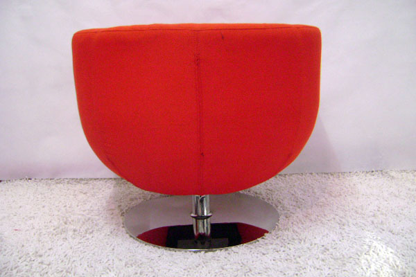 杰弗里佰妮斯郁金香椅子(Jeffrey Bernett Tulip Armchair) 杰弗里佰妮斯郁金香椅子(Jeffrey Bernett Tulip Armchair)