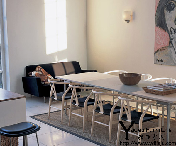 經(jīng)典木質(zhì)家具