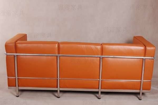 柯布西耶設(shè)計的沙發(fā) Le Corbusier Sofa Lc3 