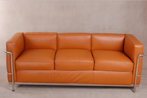 柯布西耶設(shè)計的沙發(fā) Le Corbusier Sofa Lc3 