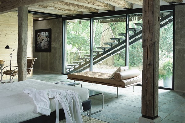 巴塞羅那床（Barcelona bed）