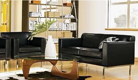 現(xiàn)代經(jīng)典家具的保養(yǎng)