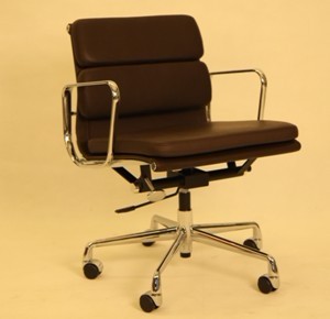 深圳辦公家具廠分享使用辦公椅的注意事項(xiàng)