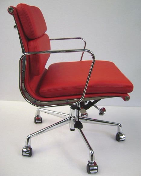 一款極為現(xiàn)代的辦公家具