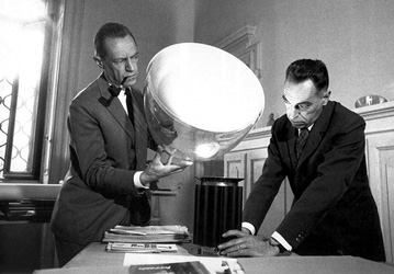 Pier Giacomo Castiglioni(皮埃爾·加科莫·卡斯蒂格利奧尼)