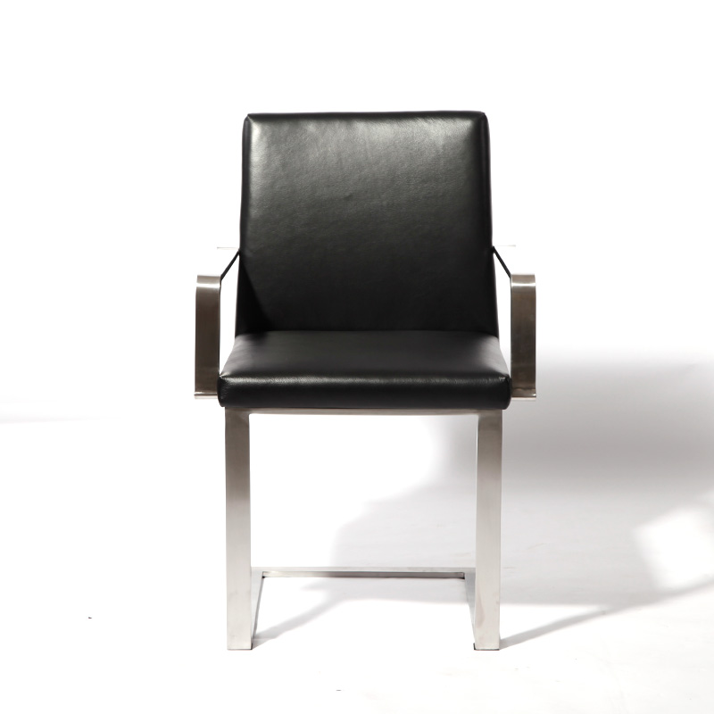 現(xiàn)代真皮餐椅